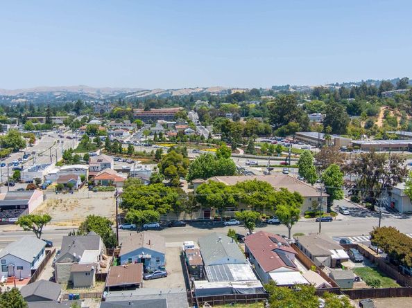 640 Plaza Place, Hayward CA 94541