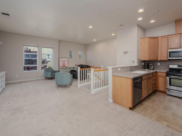 640 Plaza Place, Hayward CA 94541