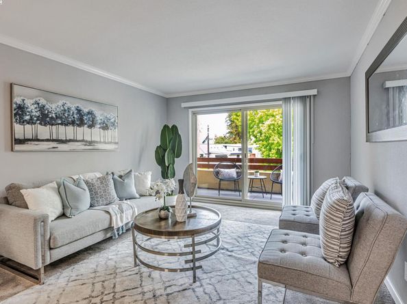 590 El Dorado Ave 208, Oakland CA 94611