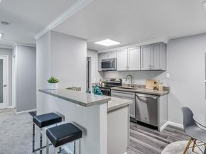 590 El Dorado Ave 208, Oakland CA 94611