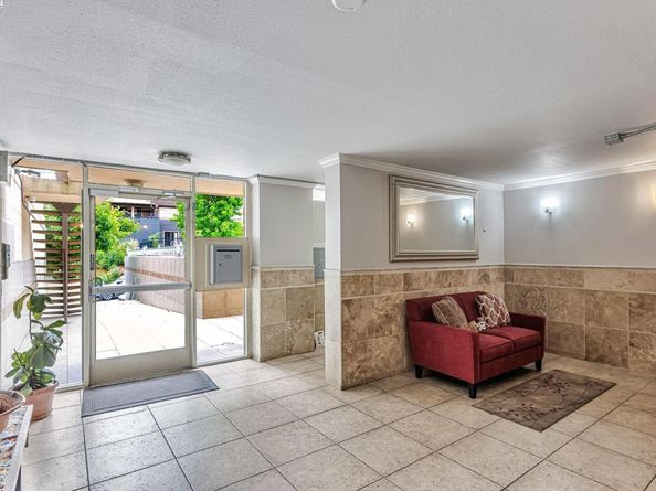 590 El Dorado Ave 208, Oakland CA 94611