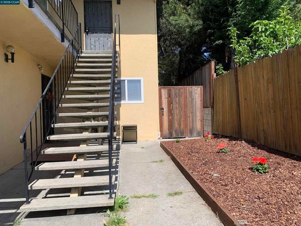 4258 Masterson St, Oakland CA 94619