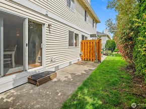 927 132nd Street SW B2, Everett WA 98204