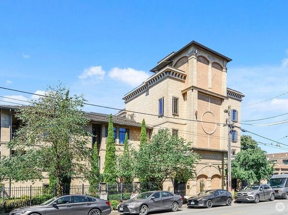 745 Bellevue Avenue E 109, Seattle WA 98102