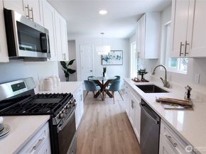 19212 Wallingford Avenue N, Shoreline WA 98133
