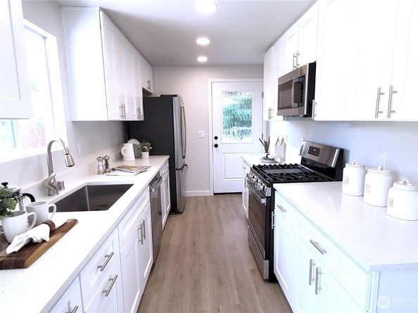 19212 Wallingford Avenue N, Shoreline WA 98133
