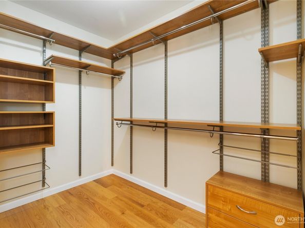 2565 Dexter Avenue N 103, Seattle WA 98109