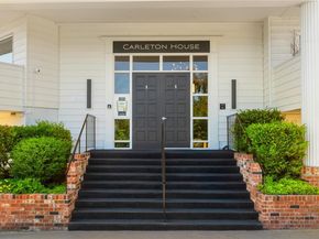 2565 Dexter Avenue N 103, Seattle WA 98109