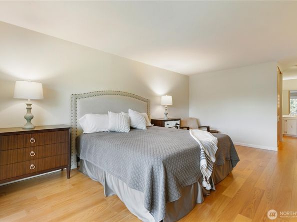2565 Dexter Avenue N 103, Seattle WA 98109