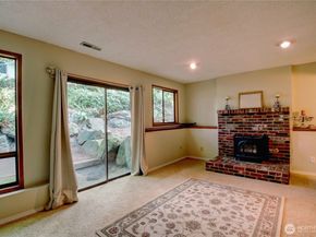 908 185th Street SW, Lynnwood WA 98037