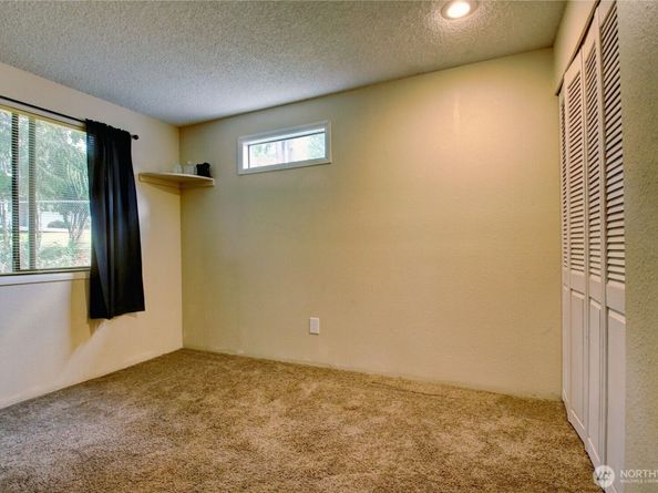 908 185th Street SW, Lynnwood WA 98037