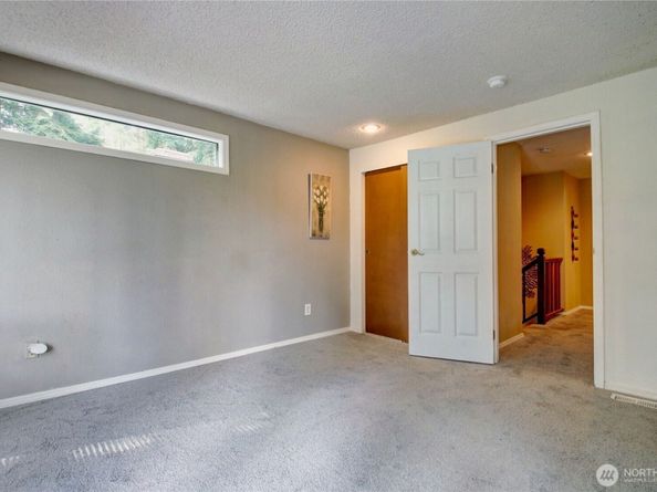908 185th Street SW, Lynnwood WA 98037