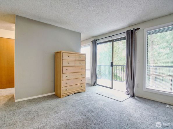 908 185th Street SW, Lynnwood WA 98037