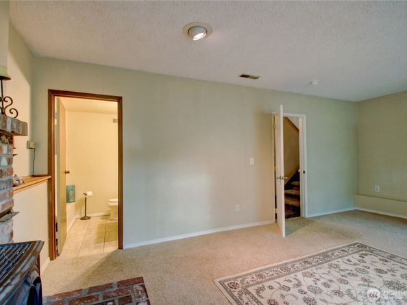 908 185th Street SW, Lynnwood WA 98037