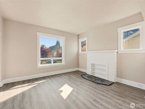 1726 Baker Avenue, Everett WA 98201