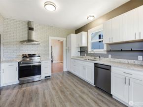 1726 Baker Avenue, Everett WA 98201