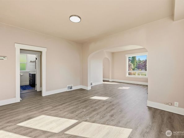 1726 Baker Avenue, Everett WA 98201