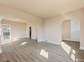 1726 Baker Avenue, Everett WA 98201