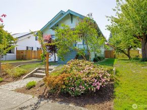 1726 Baker Avenue, Everett WA 98201