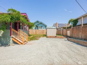 1726 Baker Avenue, Everett WA 98201