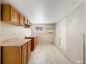 1726 Baker Avenue, Everett WA 98201