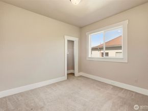 1726 Baker Avenue, Everett WA 98201