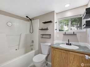 1726 Baker Avenue, Everett WA 98201