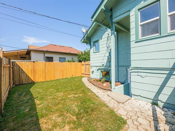 1726 Baker Avenue, Everett WA 98201