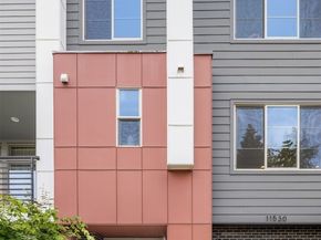 11530 117th Lane NE 2, Kirkland WA 98034