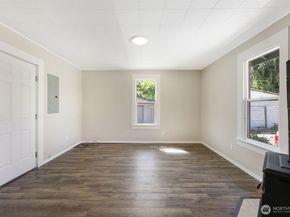 1726 Baker Avenue Unit A, Everett WA 98201