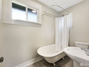 1726 Baker Avenue Unit A, Everett WA 98201