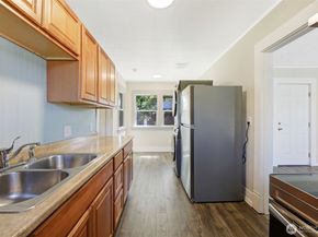1726 Baker Avenue Unit A, Everett WA 98201