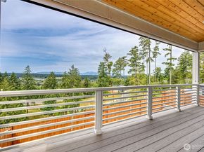 1995 NW Rustling Fir Lane, Silverdale WA 98383
