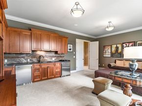 9820 NE 16th Street, Bellevue WA 98004