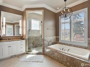 9820 NE 16th Street, Bellevue WA 98004