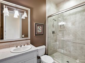 9820 NE 16th Street, Bellevue WA 98004