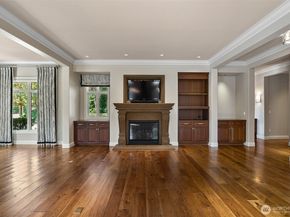 9820 NE 16th Street, Bellevue WA 98004