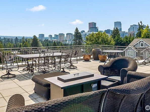 9820 NE 16th Street, Bellevue WA 98004