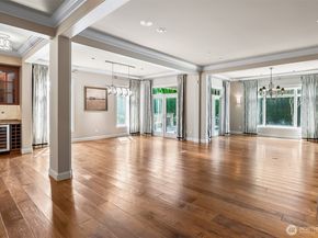 9820 NE 16th Street, Bellevue WA 98004