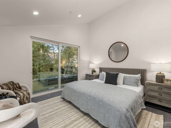 12705 NE 144th Street G, Kirkland WA 98034