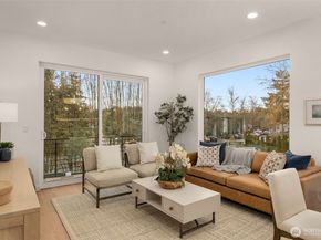 12705 NE 144th Street G, Kirkland WA 98034