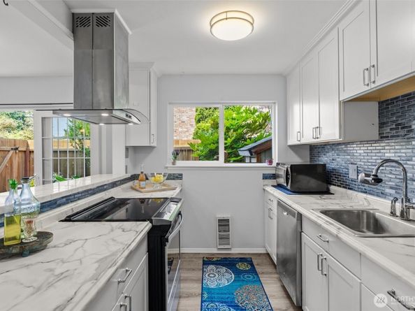 12240 SE 60th Street 41, Bellevue WA 98006