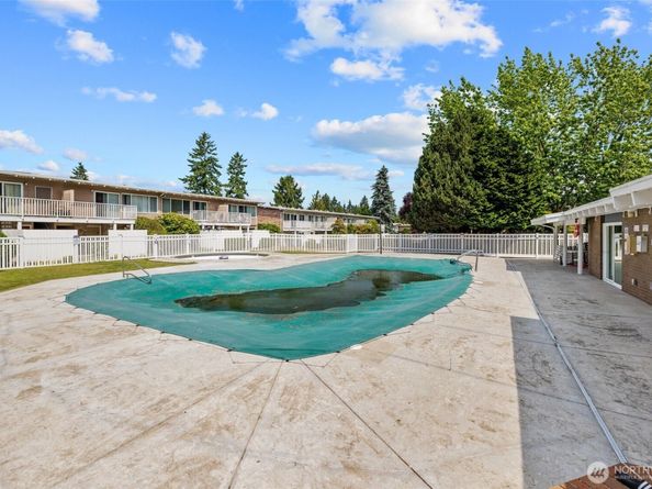 12240 SE 60th Street 41, Bellevue WA 98006