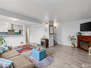 12240 SE 60th Street 41, Bellevue WA 98006