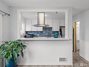 12240 SE 60th Street 41, Bellevue WA 98006