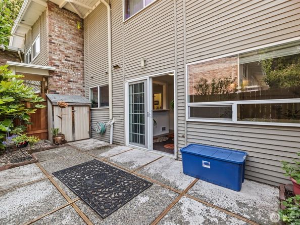 12240 SE 60th Street 41, Bellevue WA 98006