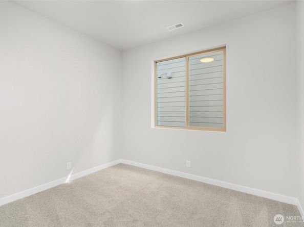 12429 SE 256th Place 3, Kent WA 98030