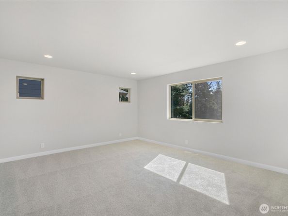 12429 SE 256th Place 3, Kent WA 98030