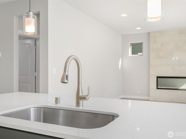12429 SE 256th Place 3, Kent WA 98030