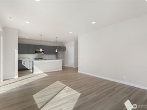 12429 SE 256th Place 3, Kent WA 98030